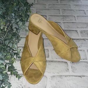 CAbi CAbi The Marigold  Mule Women’s Suede Slides